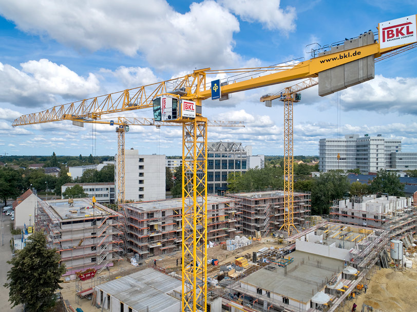 BKL deploys five Potain cranes for “In den Sieben Stücken” residential construction project in Hannover, Germany